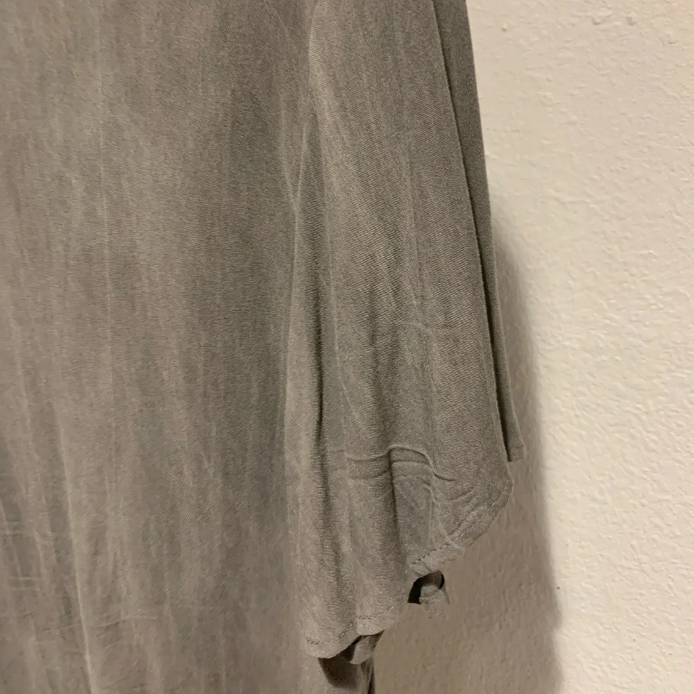 Grey Ruffle Top - Picture 4 of 4